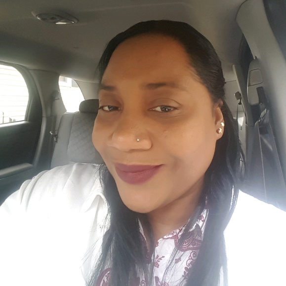 Meet your Posher, Nicola - Picture 1 of 1